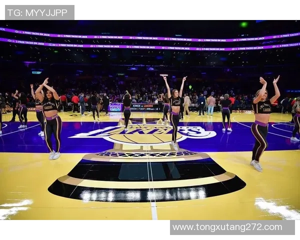 穿足球袜打篮球的NBA球星如何影响运动时尚与球场表现的结合 穿足球袜打篮球的NBA球星如何影响运动时尚与球场表现的结合